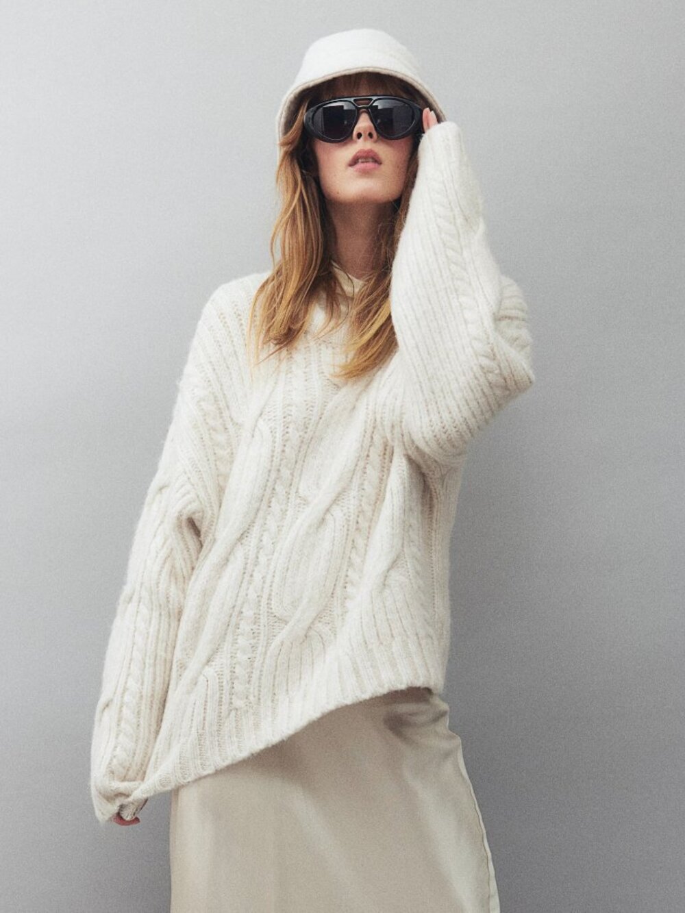NWT H&M Ivory White Poly Wool Blend Chunky Cable Knit Crew Neck Sweater, Size M